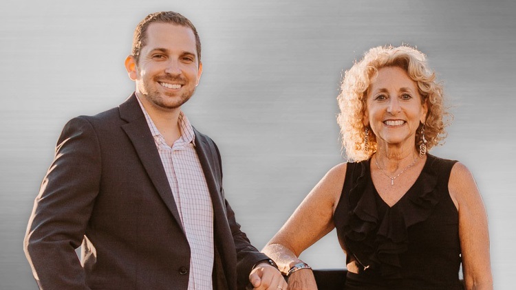 Photograph of Dan and Tammi Kukainis